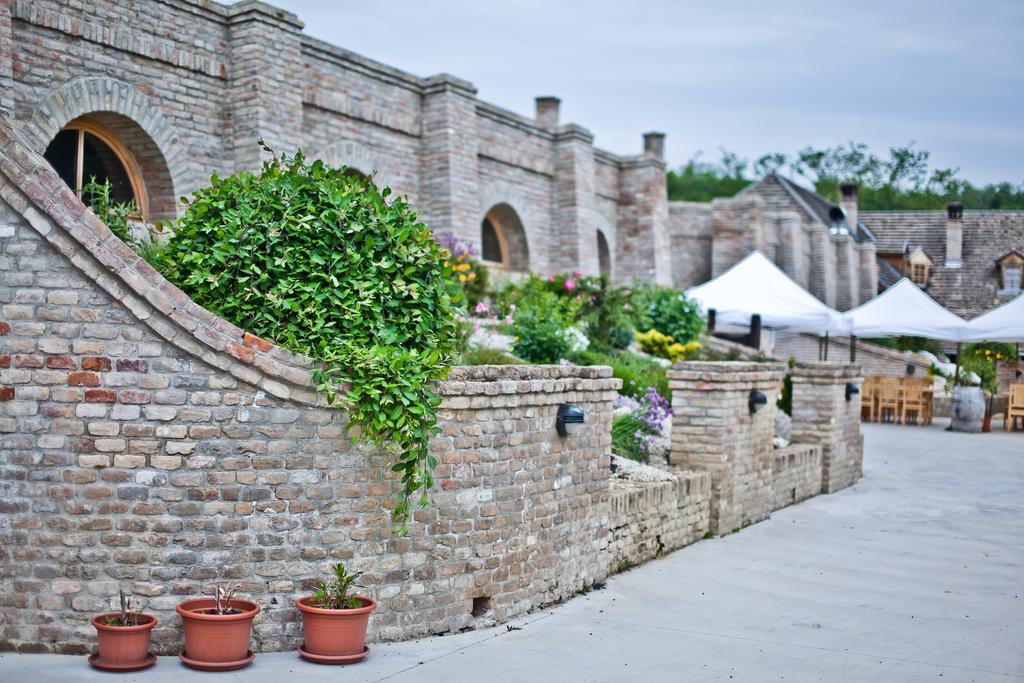 Hotel Bodri Pinceszet Szekszárd Zewnętrze zdjęcie